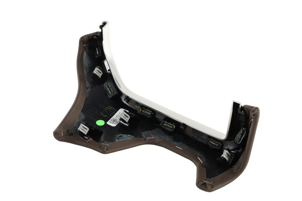 GM Genuine Parts Radio Mounting Bracket 86540275 — image 2